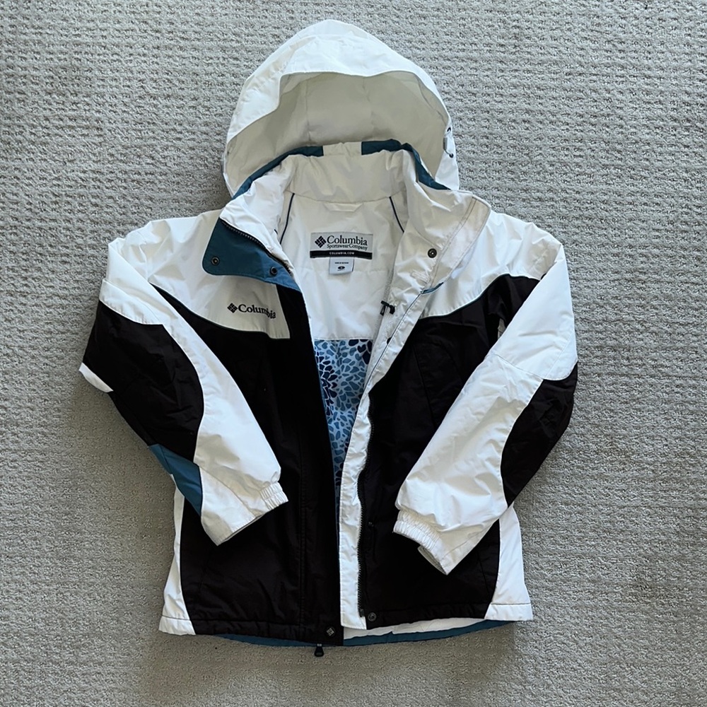 Women’s Columbia hooded Parka with separate Fleece jacket lining size medium